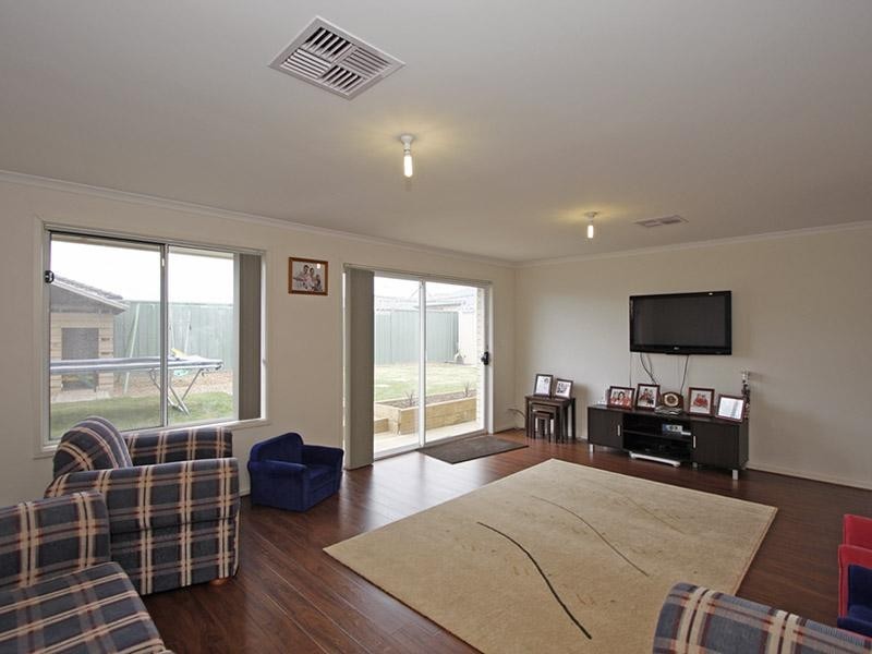 4 Aquamarine Avenue, Aldinga Beach SA 5173