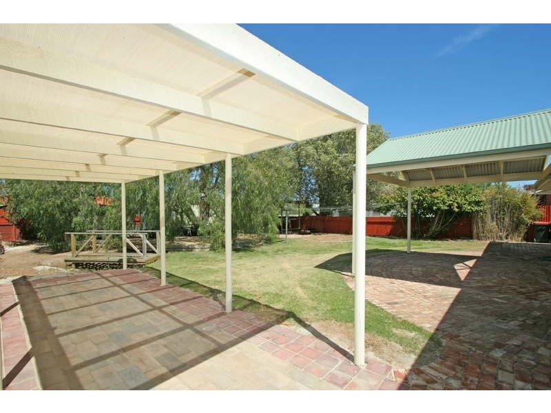 13 Beacon Crescent, Seaford SA 5169