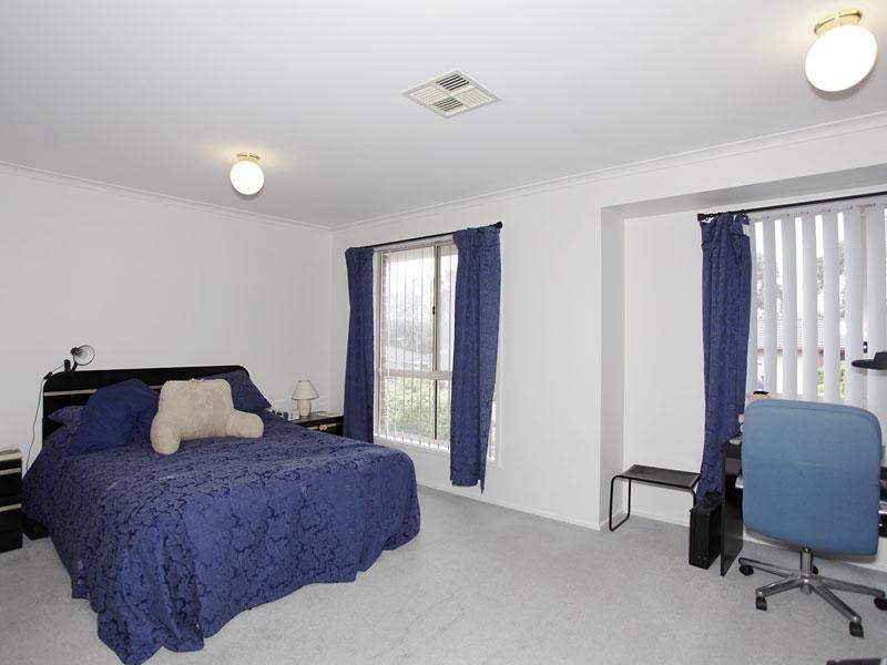 18 Berenwode Circuit, Morphett Vale SA 5162