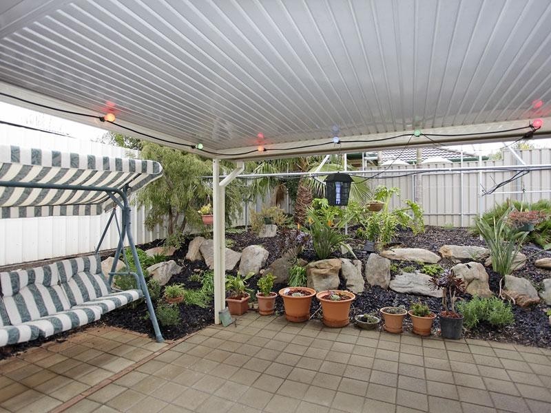 18 Berenwode Circuit, Morphett Vale SA 5162