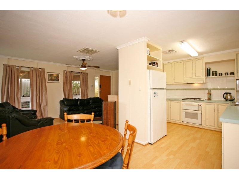 5 Daphne Court, Morphett Vale SA 5162