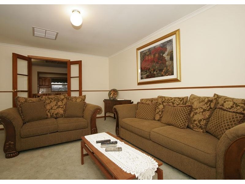 10 Ogwell Crescent, Reynella East SA 5161
