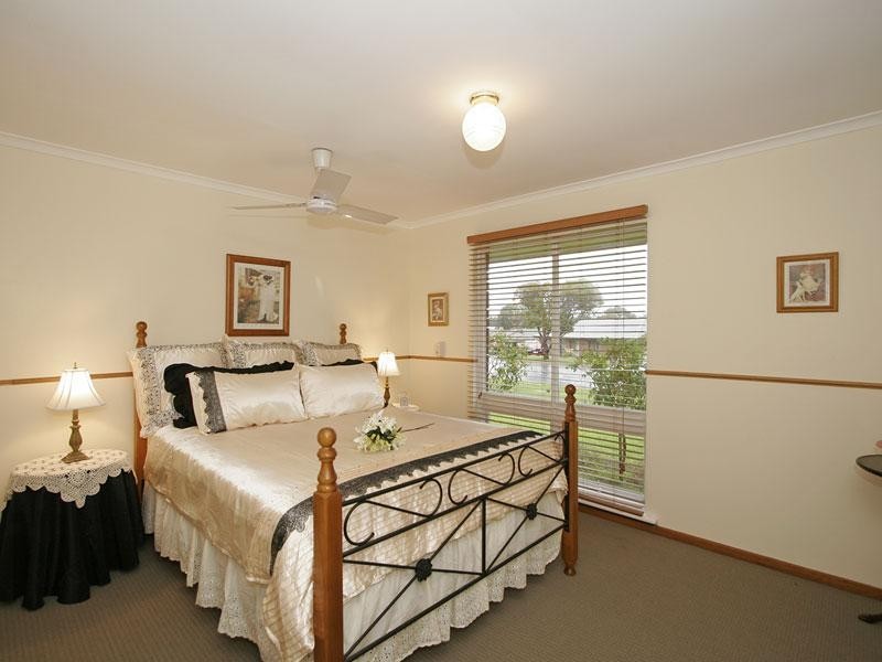 10 Ogwell Crescent, Reynella East SA 5161