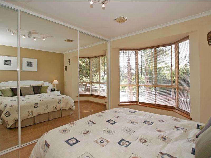 28 Hartog Street, Woodcroft SA 5162