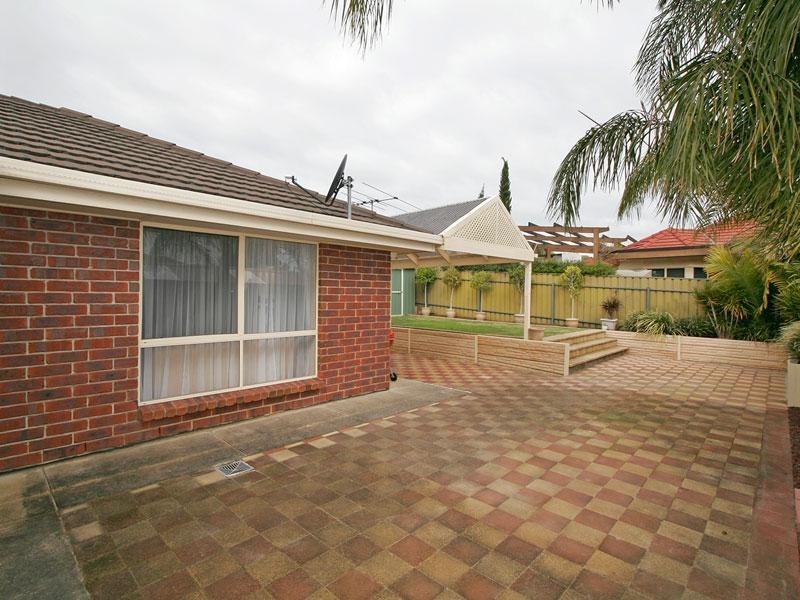 28 Hartog Street, Woodcroft SA 5162