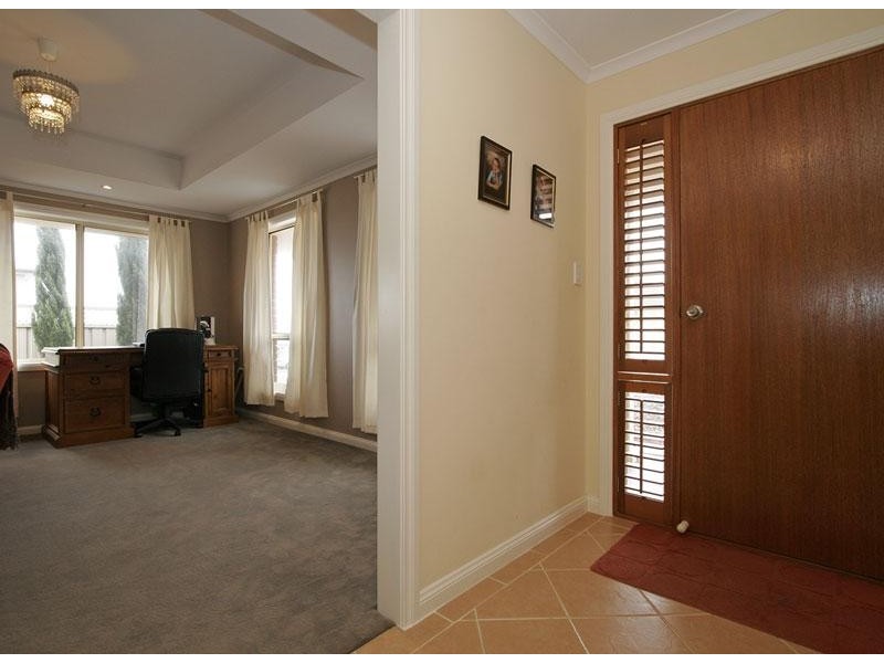 6 Omega Drive, Seaford Rise SA 5169