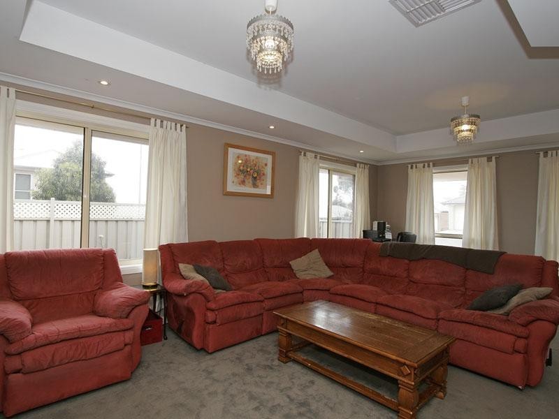 6 Omega Drive, Seaford Rise SA 5169