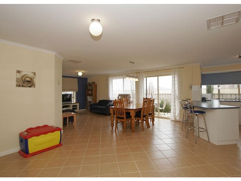 6 Omega Drive, Seaford Rise SA 5169