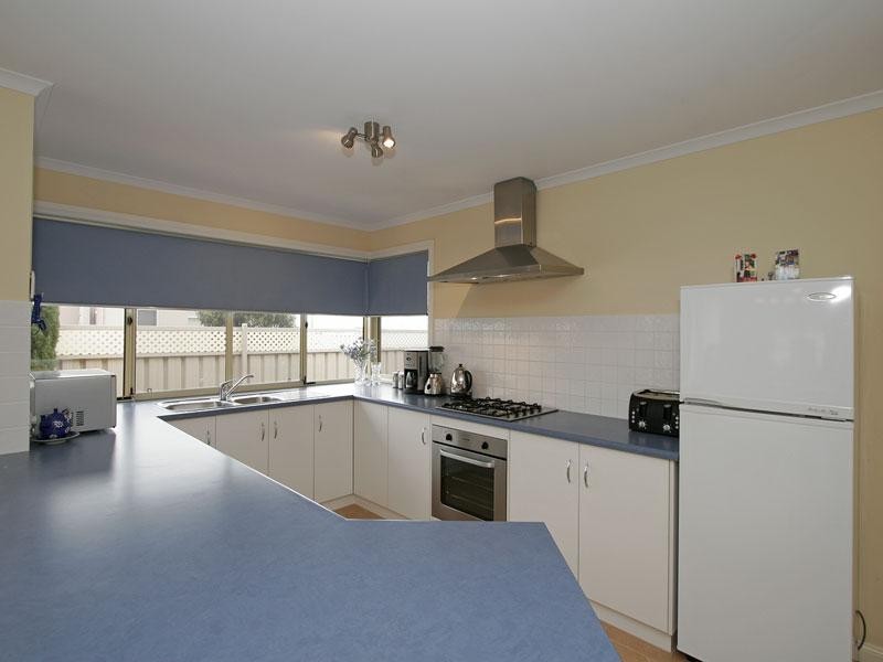 6 Omega Drive, Seaford Rise SA 5169