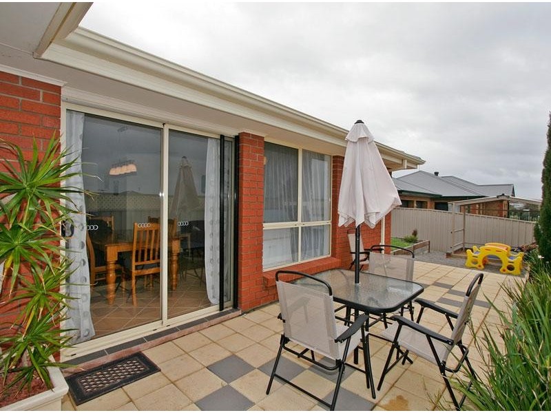 6 Omega Drive, Seaford Rise SA 5169