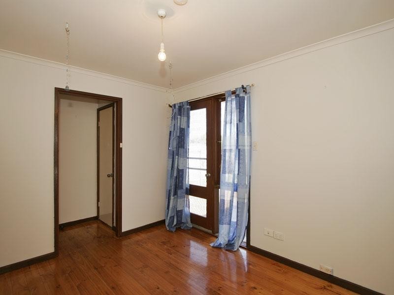 27 Narvik Crescent, Hackham West SA 5163