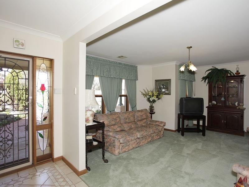 23 Driftwood Crescent, Seaford Rise SA 5169