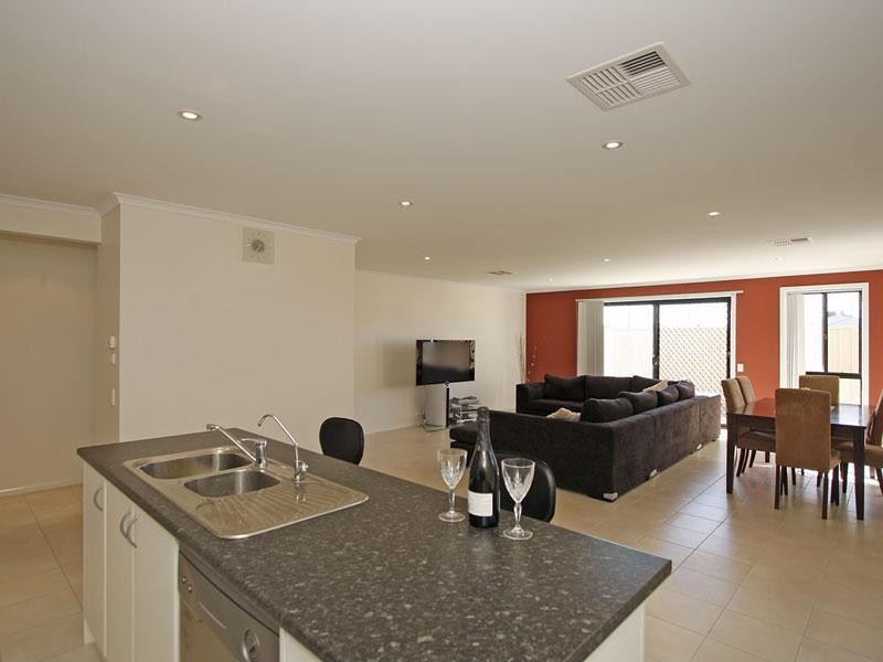 5 Stern Road, Seaford Meadows SA 5169