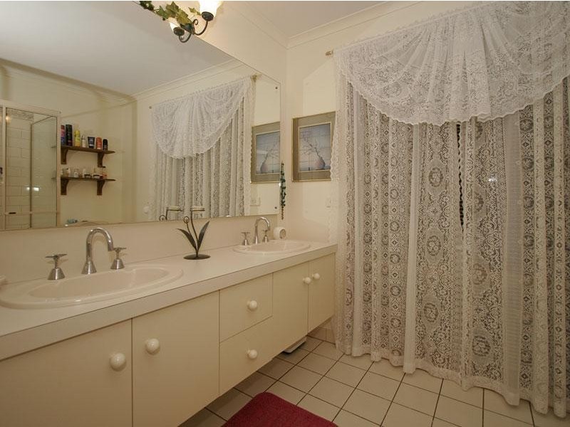 69 Spriggs Road, Onkaparinga Hills SA 5163