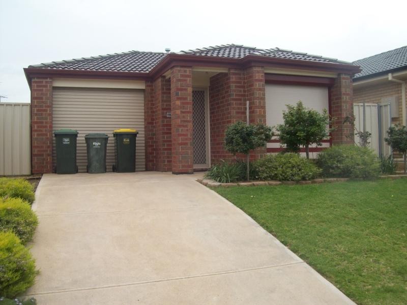 37 Chamberlain Drive, Christie Downs SA 5164