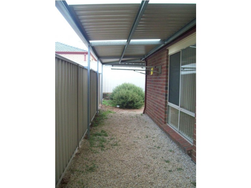 37 Chamberlain Drive, Christie Downs SA 5164