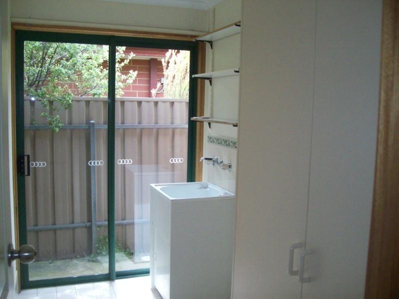 8 Brooks Circuit, Woodcroft SA 5162