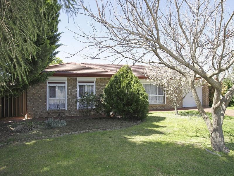 14 Oakridge Rise, Huntfield Heights SA 5163