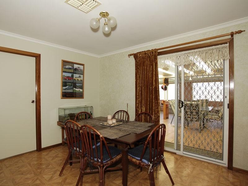 14 Oakridge Rise, Huntfield Heights SA 5163