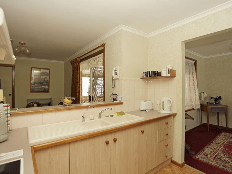 14 Oakridge Rise, Huntfield Heights SA 5163