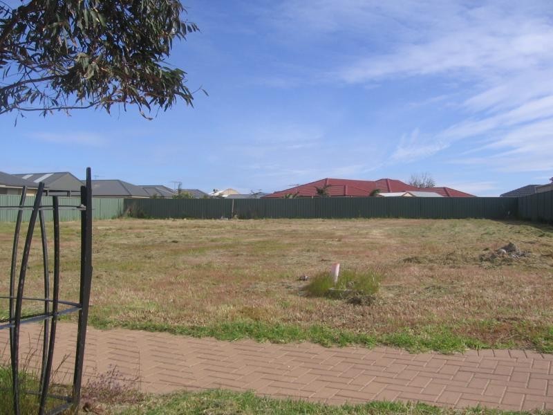 32 Emerald Boulevard, Aldinga Beach SA 5173
