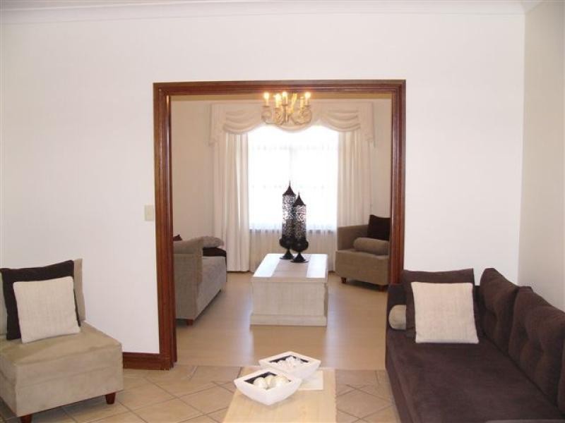 1 Highfield Drive, Aberfoyle Park SA 5159