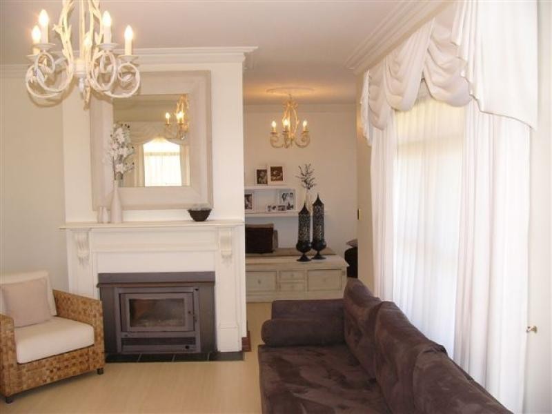 1 Highfield Drive, Aberfoyle Park SA 5159