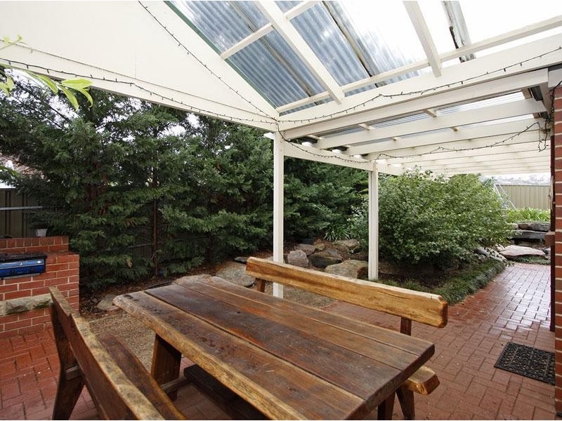 1 Highfield Drive, Aberfoyle Park SA 5159