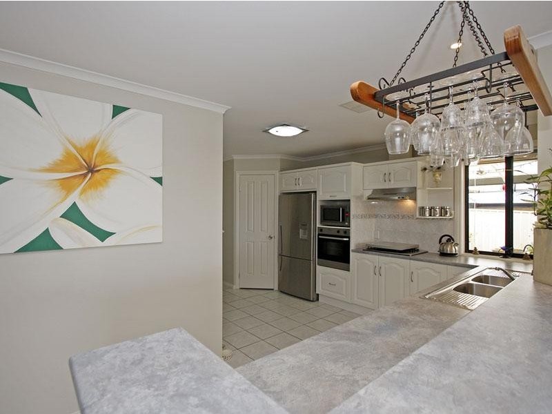 18 Vales Court, Mclaren Vale SA 5171