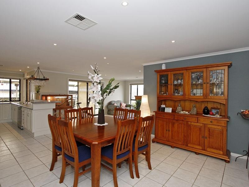 18 Vales Court, Mclaren Vale SA 5171