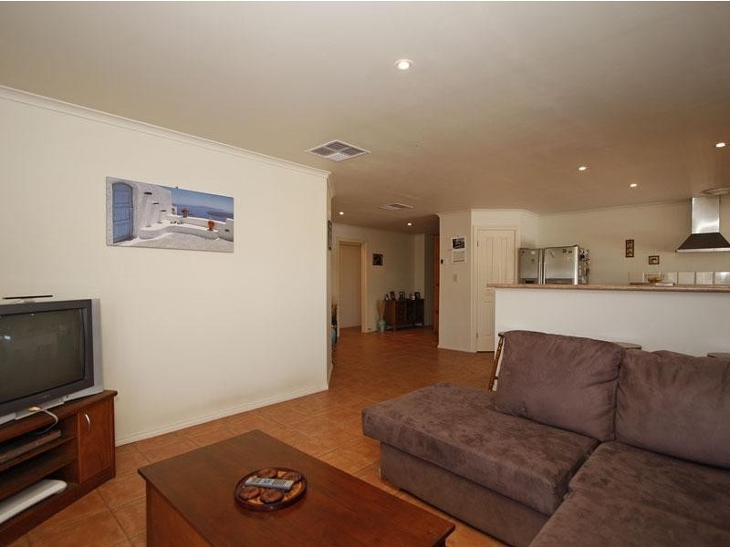 1 Steve Lane, Woodcroft SA 5162