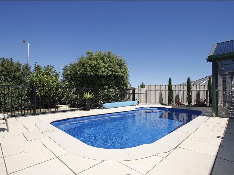 1 Steve Lane, Woodcroft SA 5162