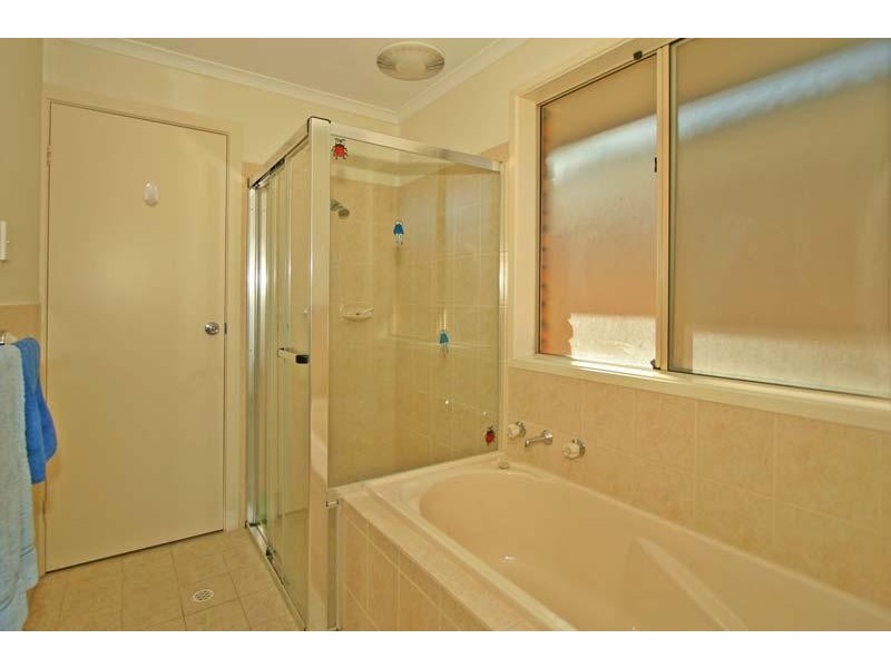 23 Jimmy Watson Drive, Woodcroft SA 5162