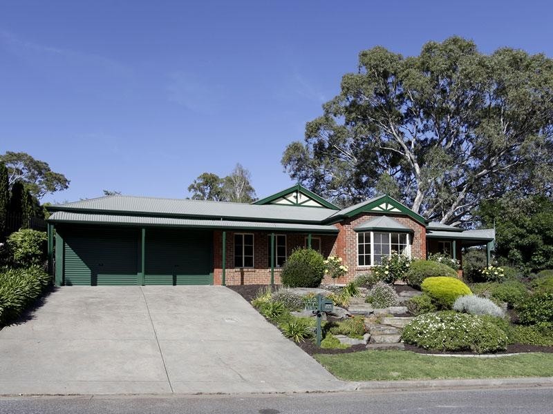 18 The Parkway, Aberfoyle Park SA 5159