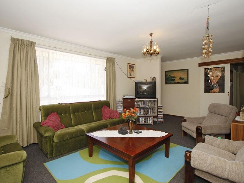 82 Glenhelen Road, Morphett Vale SA 5162