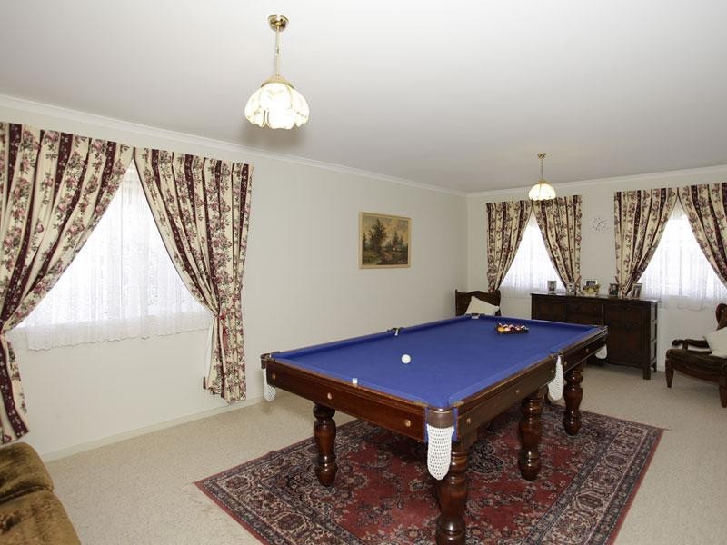 5 Aubrey Drive, Willunga SA 5172
