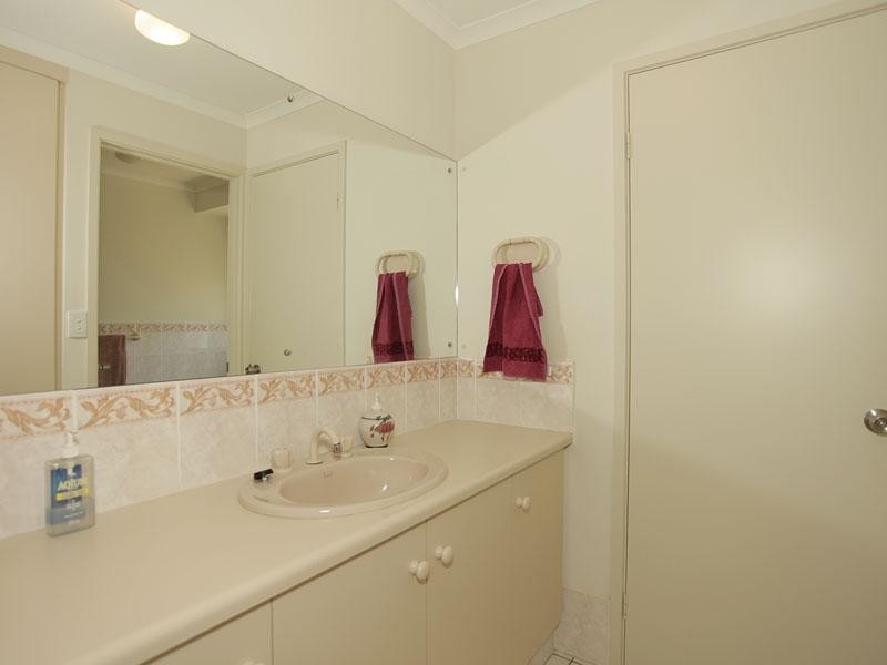 5 Aubrey Drive, Willunga SA 5172