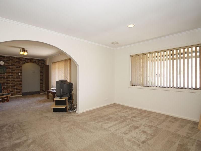 8 Madeira Drive, Morphett Vale SA 5162