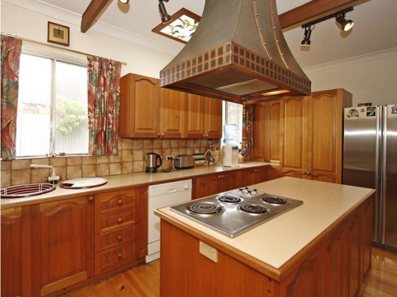 8 Acre Avenue, Morphett Vale SA 5162