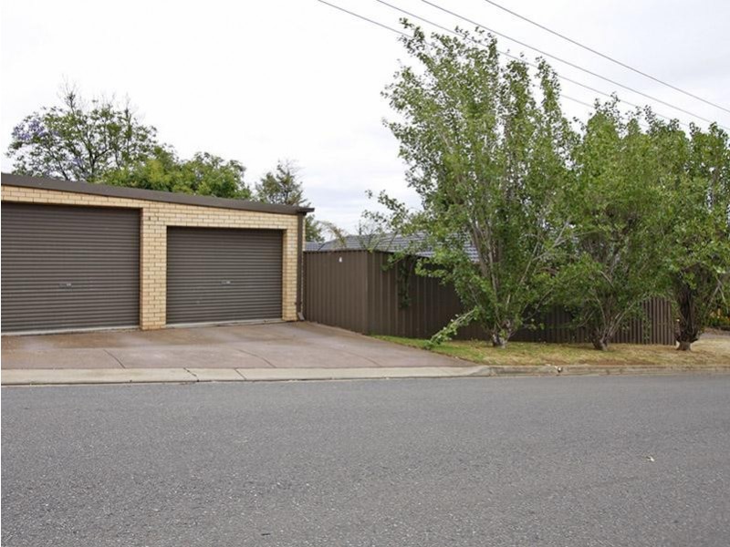 8 Acre Avenue, Morphett Vale SA 5162