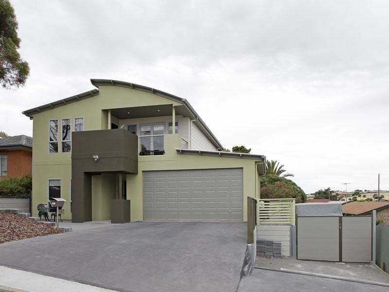 2 Passmore Avenue, Port Noarlunga SA 5167