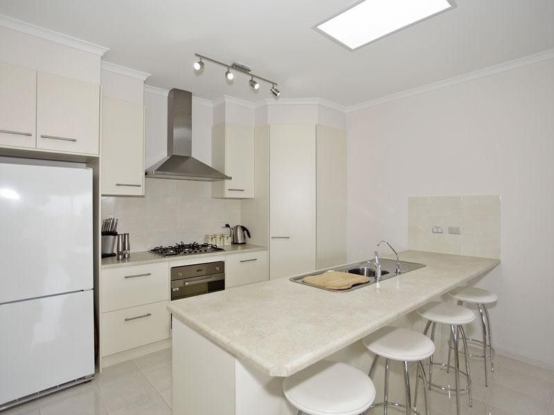 2 Passmore Avenue, Port Noarlunga SA 5167