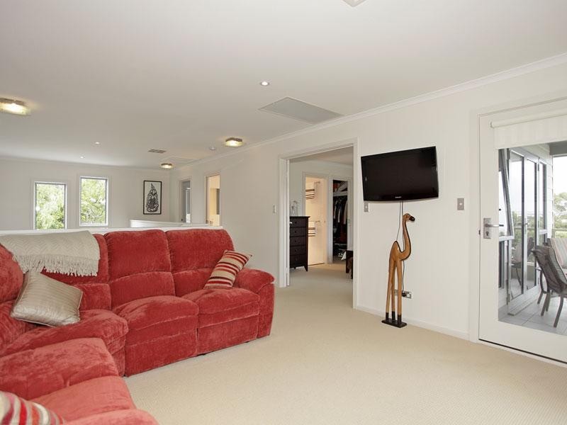 2 Passmore Avenue, Port Noarlunga SA 5167