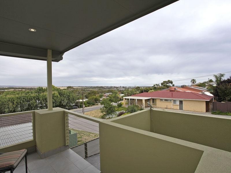 2 Passmore Avenue, Port Noarlunga SA 5167