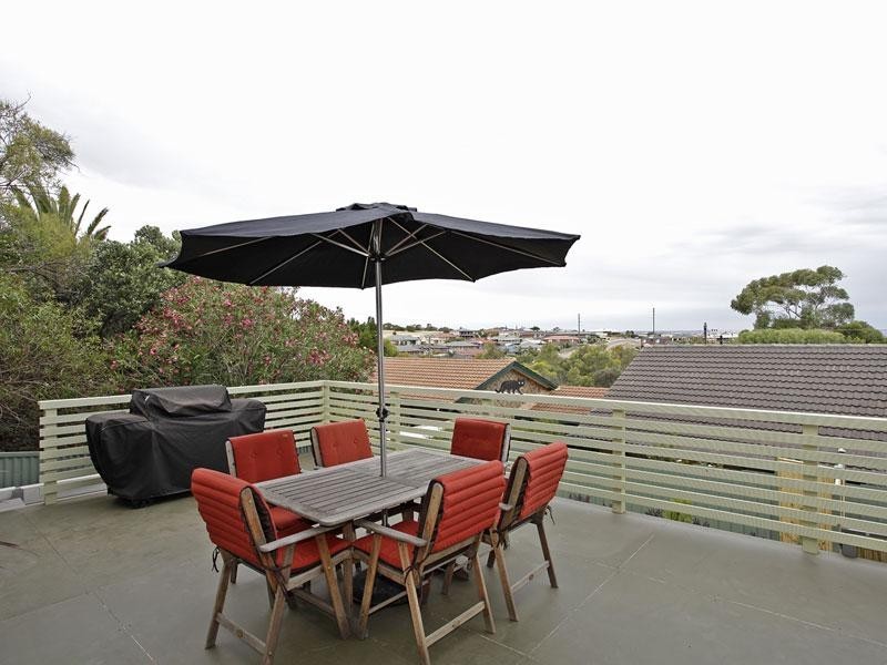 2 Passmore Avenue, Port Noarlunga SA 5167
