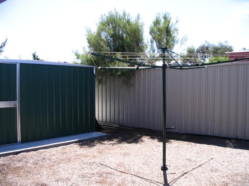 4 Mawson Circuit, Woodcroft SA 5162