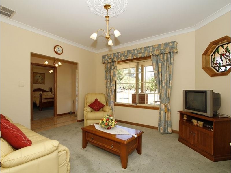 2 Kookaburra Court, Mclaren Flat SA 5171