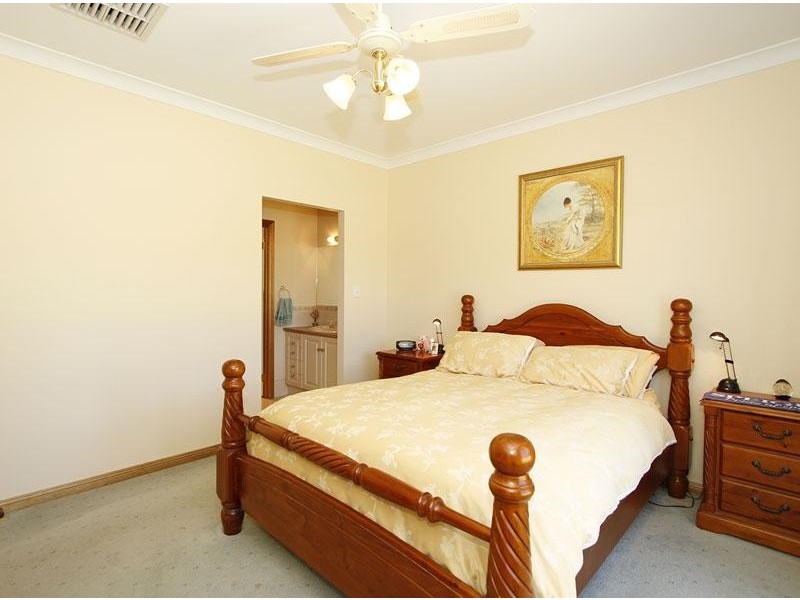 2 Kookaburra Court, Mclaren Flat SA 5171