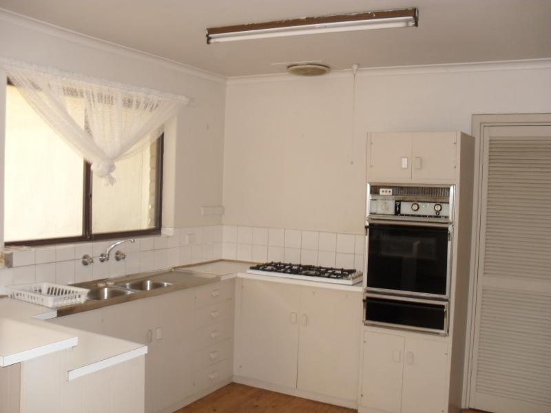 87 Trim Crescent, Old Noarlunga SA 5168