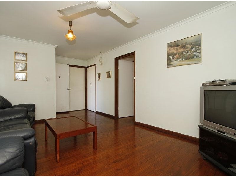 28 Lindsay Drive, Morphett Vale SA 5162